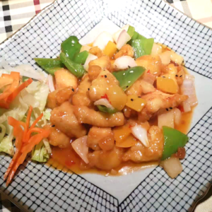 24. POLLO CON SALSA CHILE