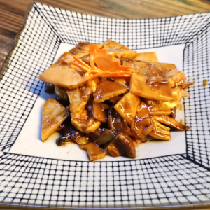 30. LANGOSTINOS CON SETAS Y BAMBÚ